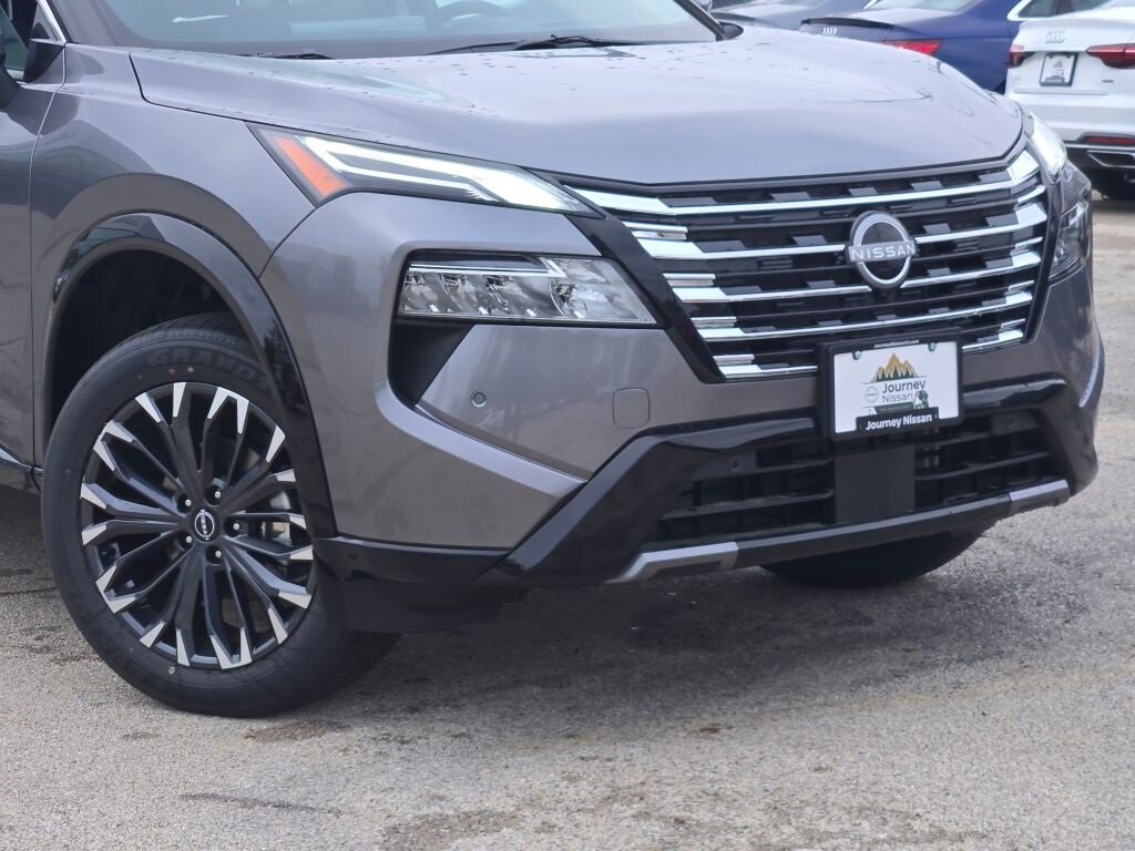 New 2026 Nissan Rogue Platinum w/ Platinum Premium Package image 3