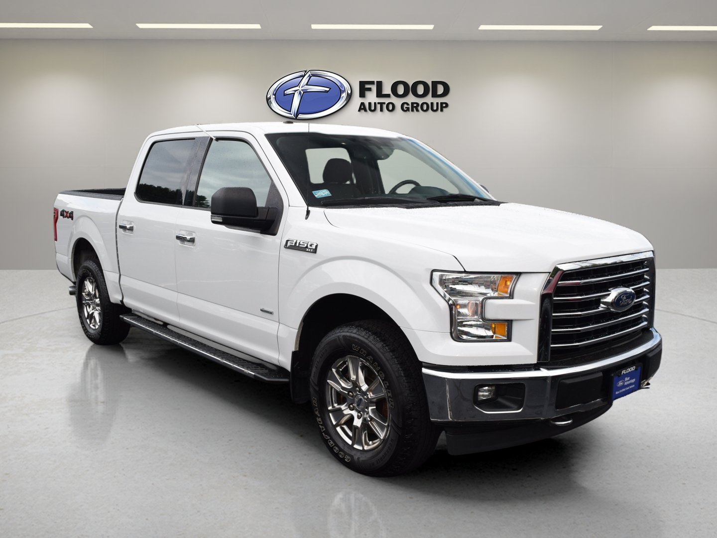 Used 2017 Ford F150 XLT w/ Equipment Group 302A Luxury AWD/4WD image 1