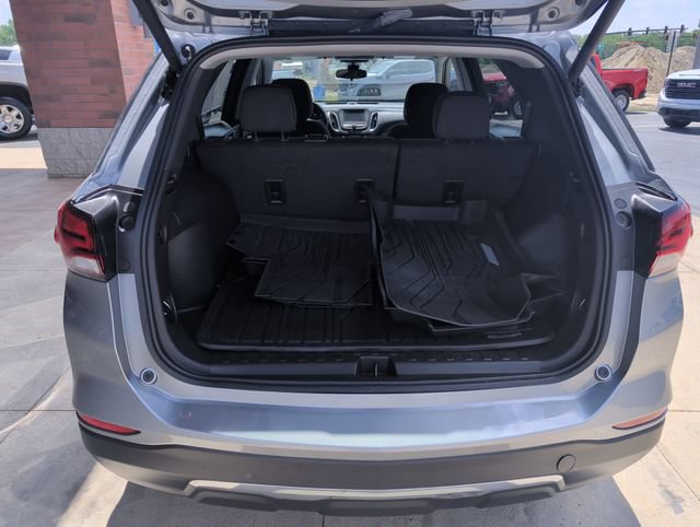 Used 2024 Chevrolet Equinox LT w/ LPO, Floor Liner Package FWD image 21