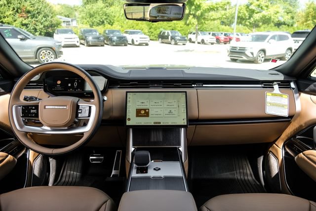 New 2026 Land Rover Range Rover Long Wheelbase Autobiography AWD/4WD image 16