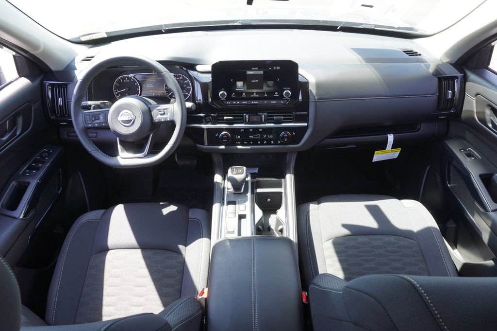 New 2025 Nissan Pathfinder SV image 12