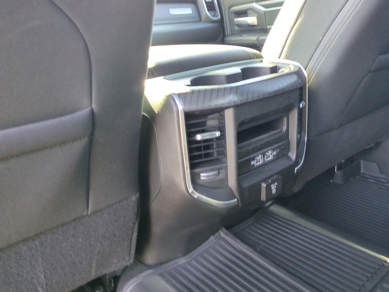 New 2025 RAM 3500 Big Horn image 32