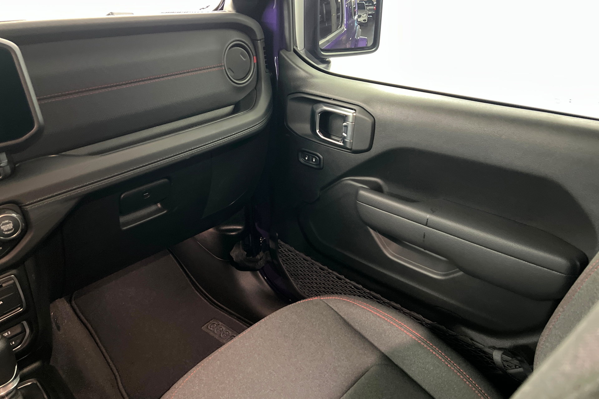 Certified 2026 Jeep Wrangler Rubicon AWD/4WD image 10