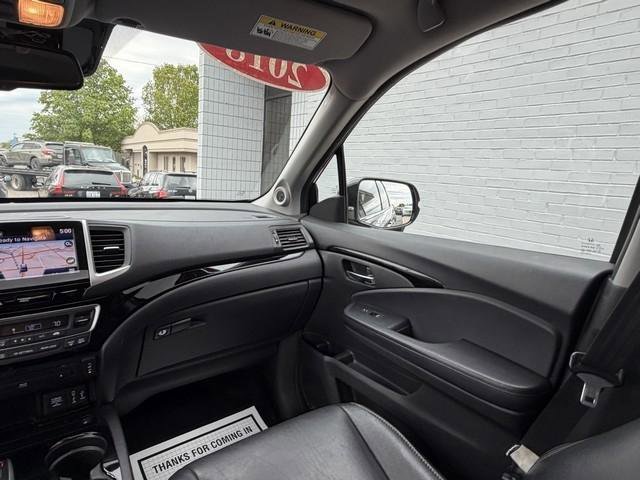 Used 2018 Honda Pilot Touring image 28