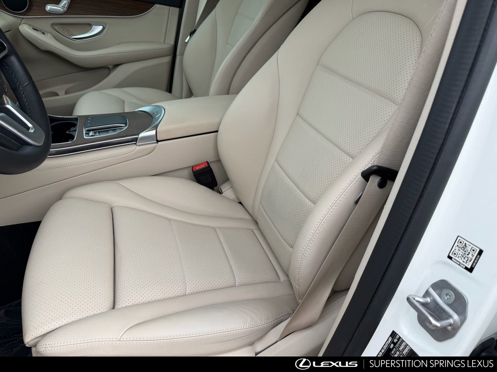 Used 2020 Mercedes-Benz GLC 300 image 21