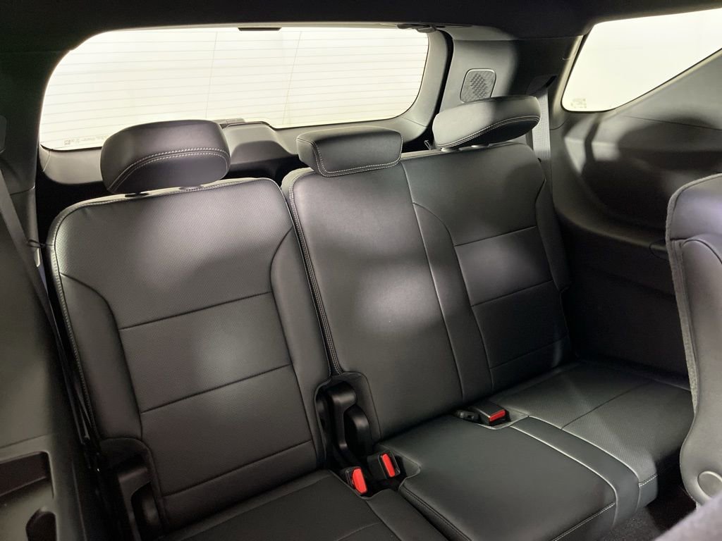 New 2026 Chevrolet Traverse High Country image 11