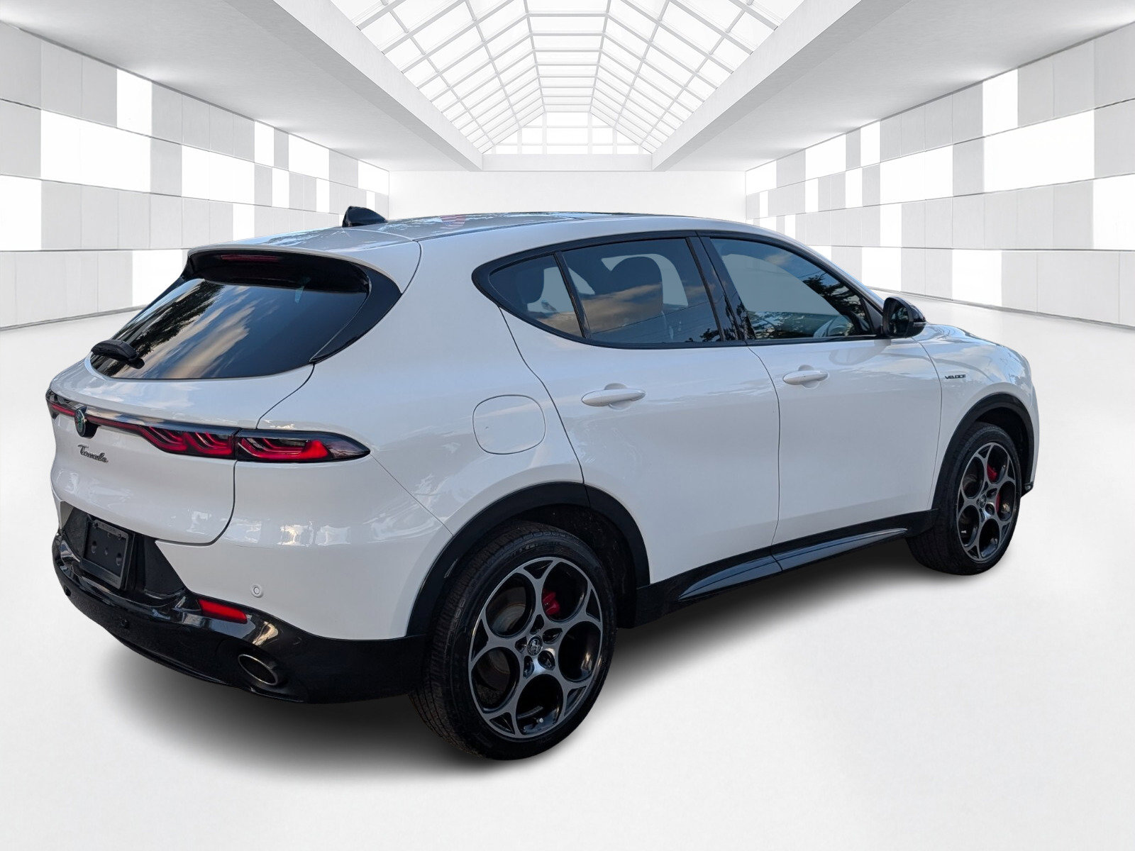 Used 2024 Alfa Romeo Tonale Veloce AWD/4WD image 7