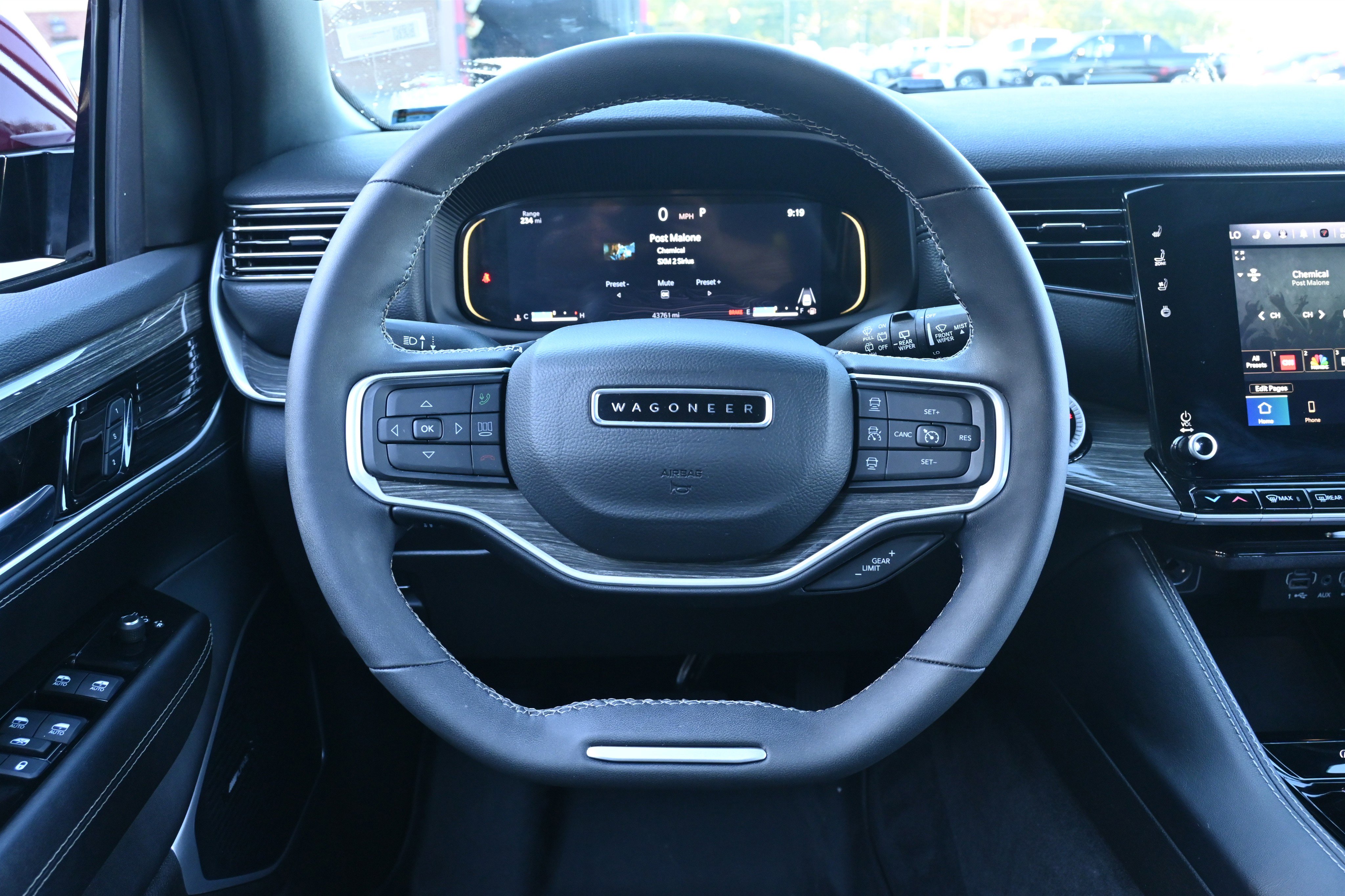 Used 2022 Jeep Wagoneer Series II image 27