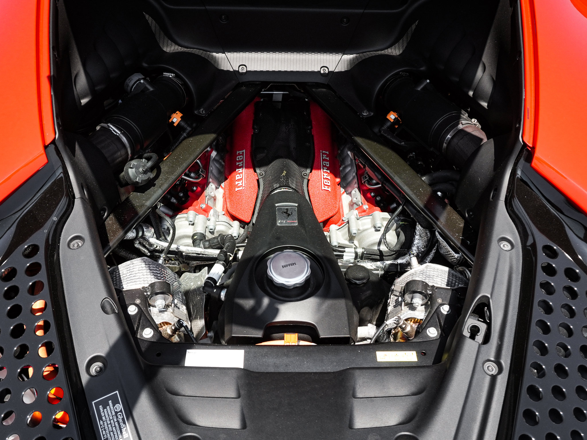 Used 2022 Ferrari SF90 Stradale AWD/4WD image 32