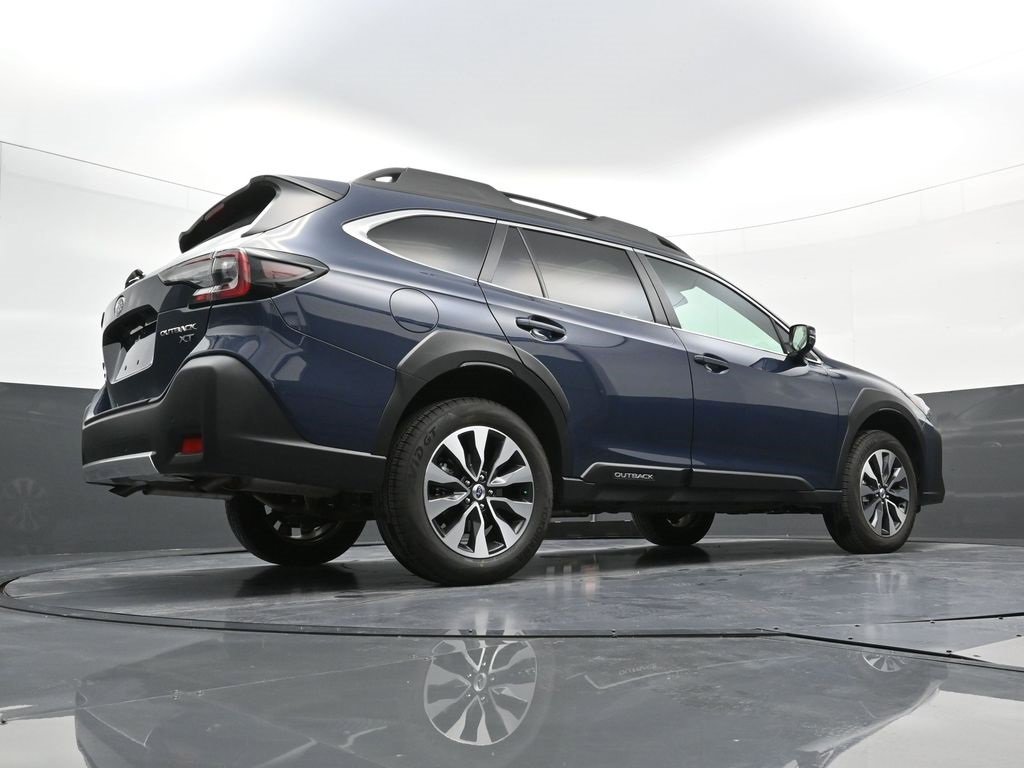 Used 2025 Subaru Outback Limited XT image 27