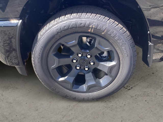 New 2026 RAM 1500 Express AWD/4WD image 14
