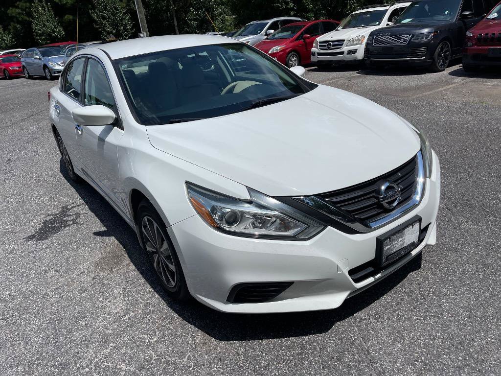 Used 2016 Nissan Altima 2.5 S w/ Power Driver Seat Package FWD image 11