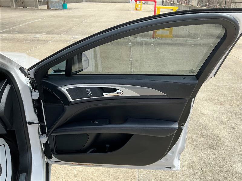 Used 2018 Lincoln MKZ Premiere AWD/4WD image 32
