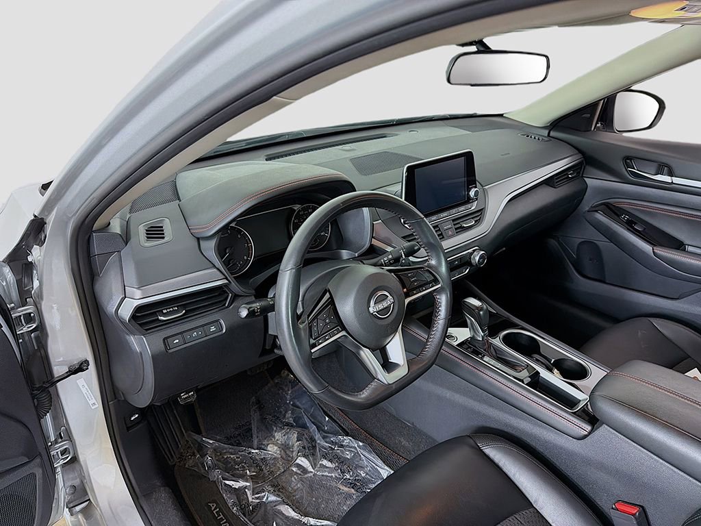 Used 2023 Nissan Altima 2.5 SR image 13