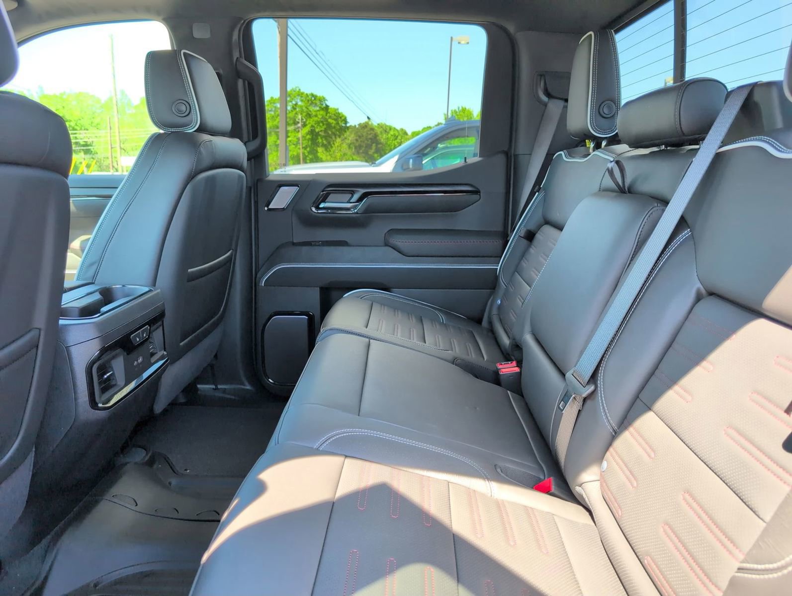 New 2026 GMC Sierra 1500 AT4X AWD/4WD image 32