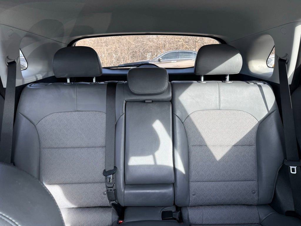 Used 2018 Kia Niro EX image 38