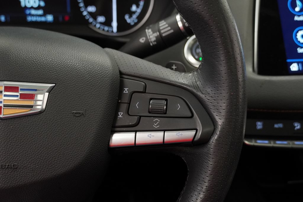 Used 2023 Cadillac XT4 Sport w/ Cold Weather Package AWD/4WD image 25