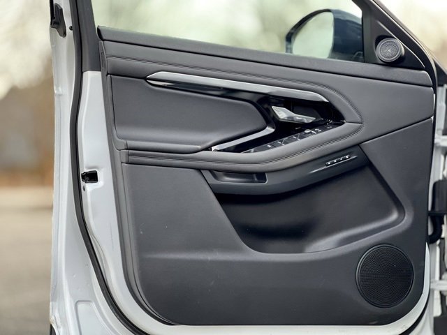 Used 2020 Land Rover Range Rover Evoque SE image 10