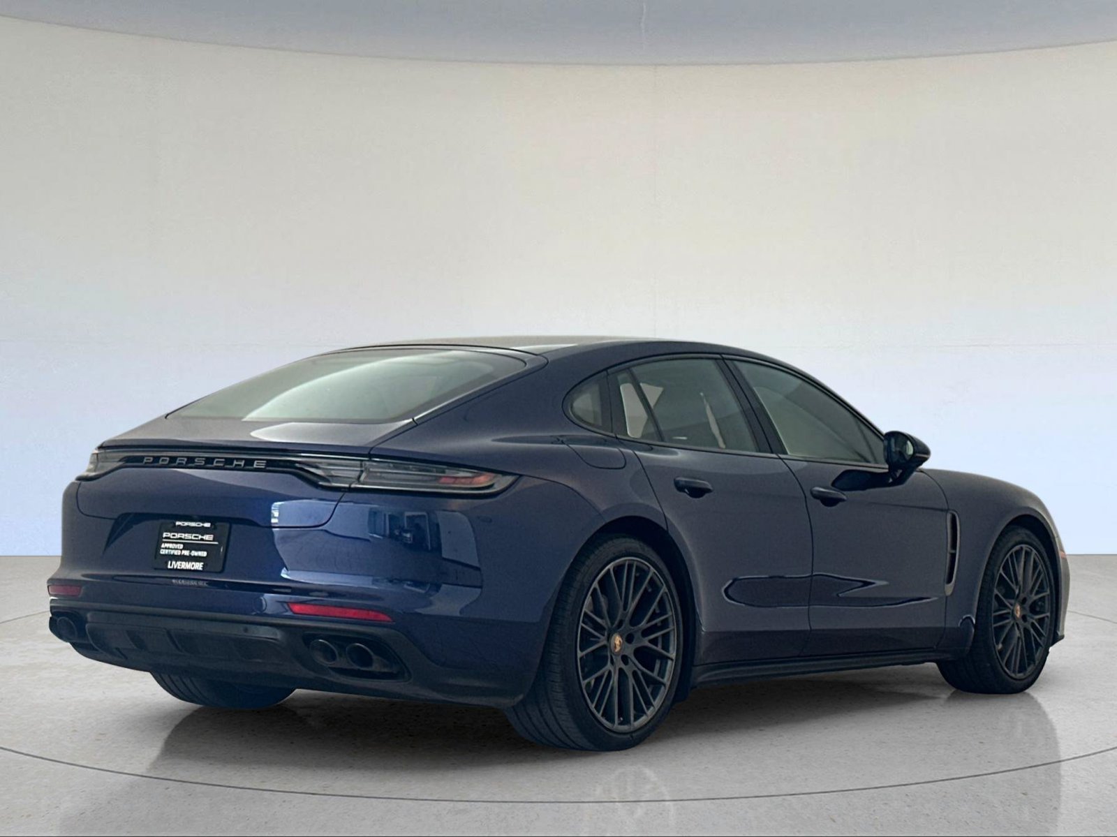 Certified 2023 Porsche Panamera Platinum Edition w/ Assistance Package RWD image 8