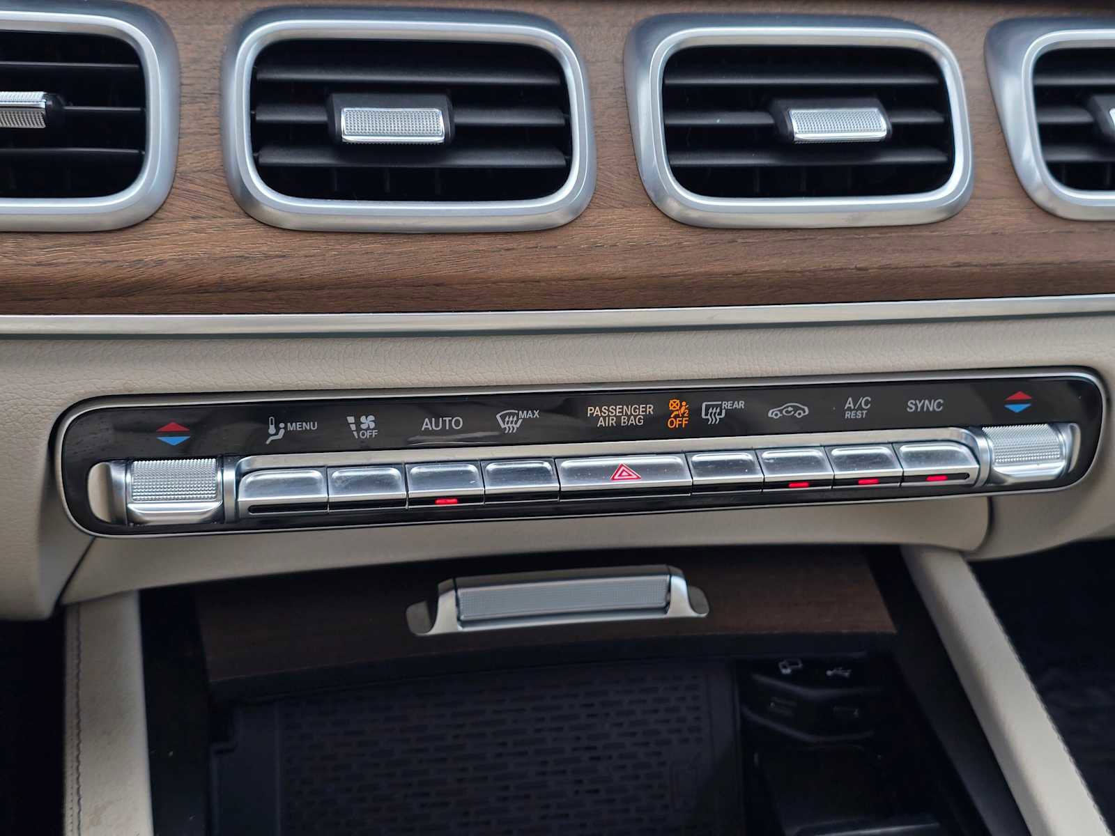 Used 2021 Mercedes-Benz GLE 350 4MATIC image 28