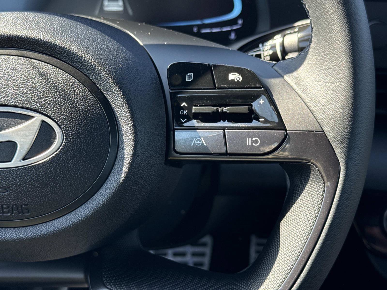 New 2026 Hyundai Elantra Sport FWD image 5