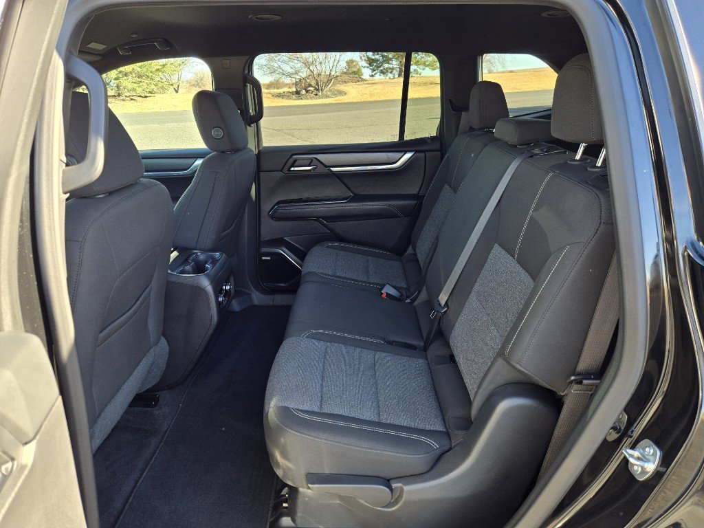 Used 2025 GMC Acadia Elevation AWD/4WD image 21