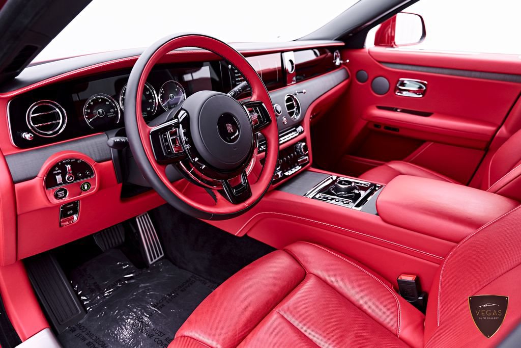 Used 2024 Rolls-Royce Ghost AWD/4WD image 2
