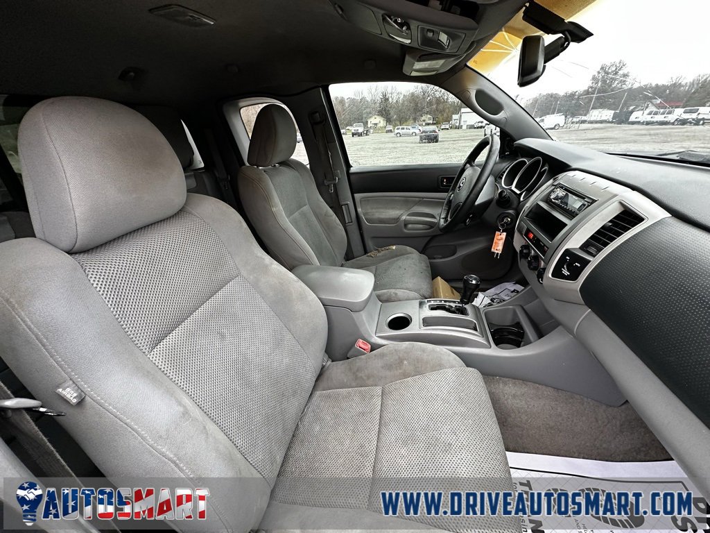 Used 2009 Toyota Tacoma PreRunner image 10