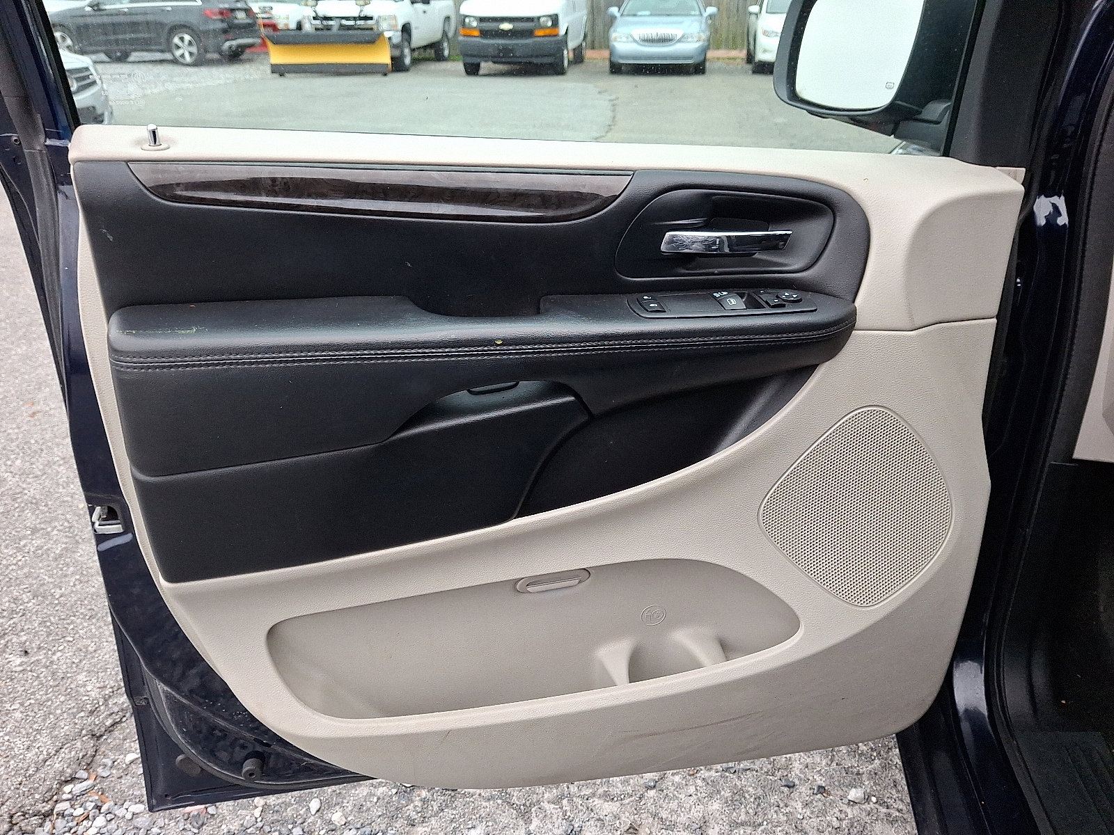 Used 2013 Dodge Grand Caravan SE image 15