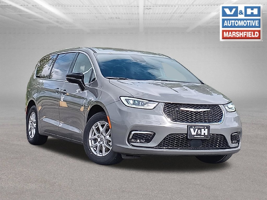 Used 2025 Chrysler Pacifica Select FWD 360° Tour