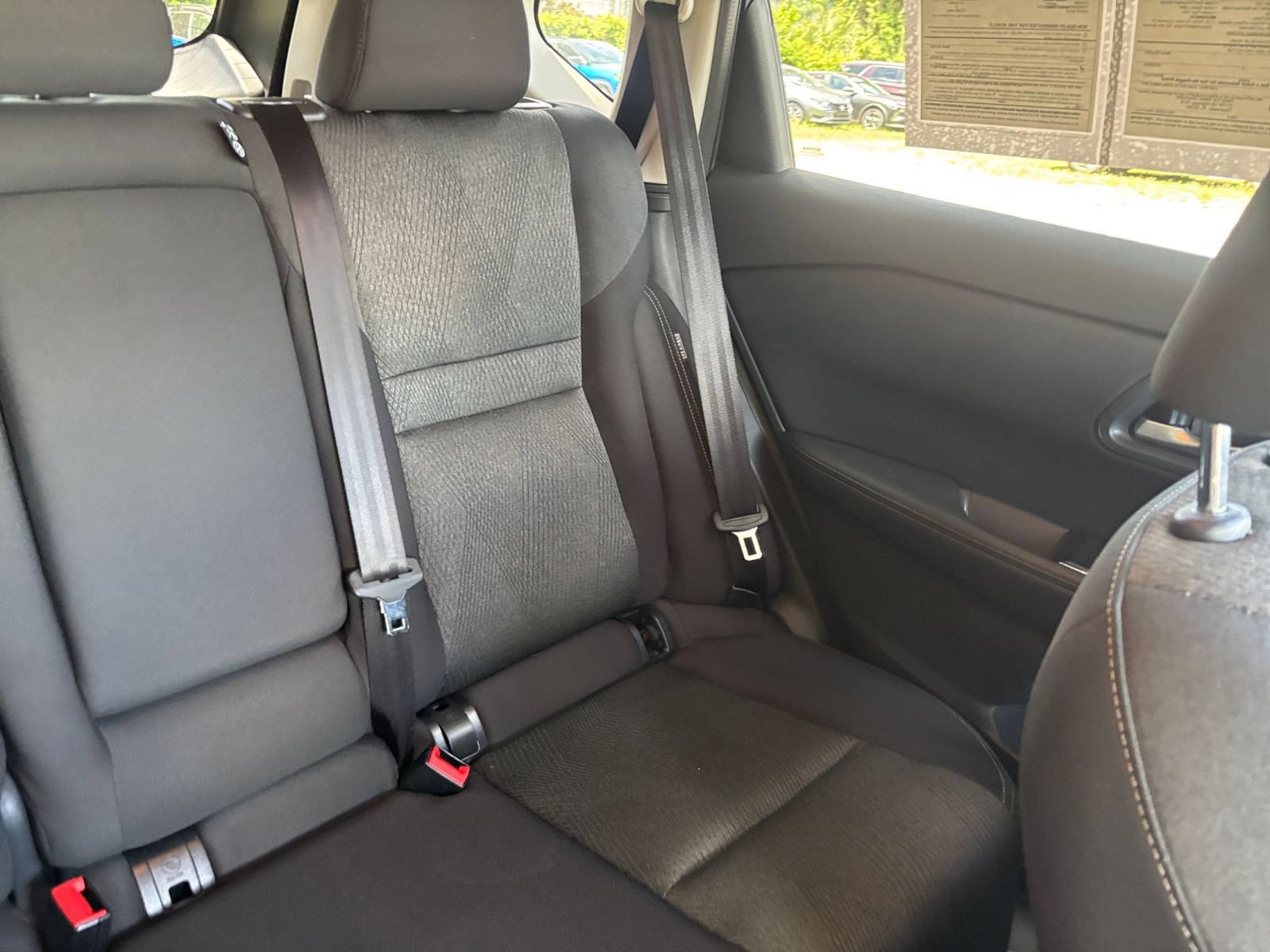 Used 2025 Nissan Rogue SV AWD/4WD image 37
