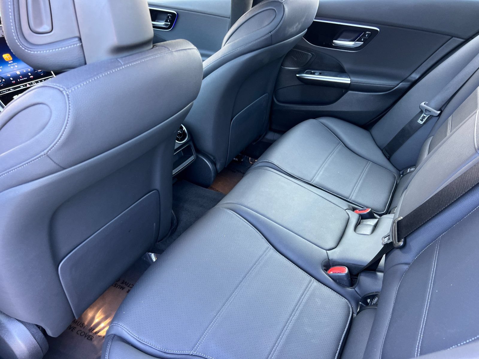 Used 2025 Mercedes-Benz C 300 Sedan image 11