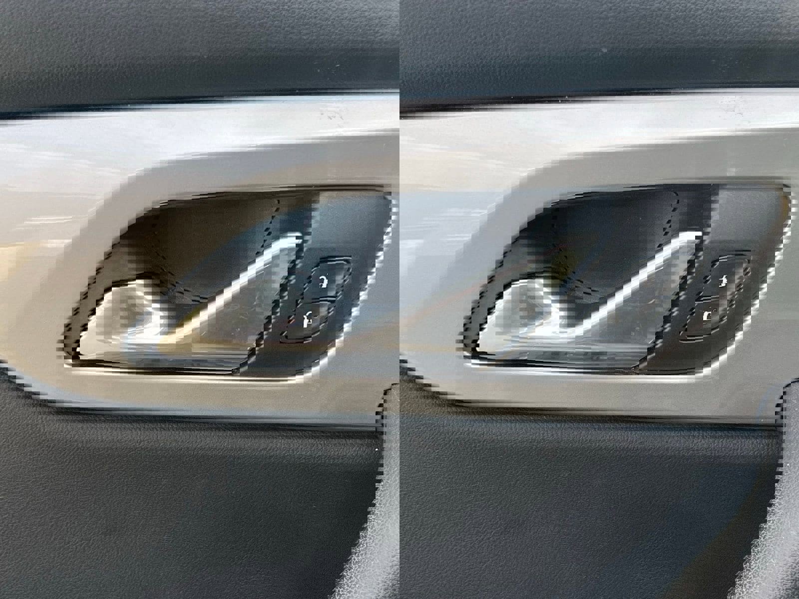 Used 2019 Chevrolet Blazer LT w/ Sun and Wheels Package FWD image 24