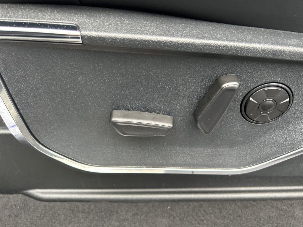 New 2026 Ford F250 Platinum image 14