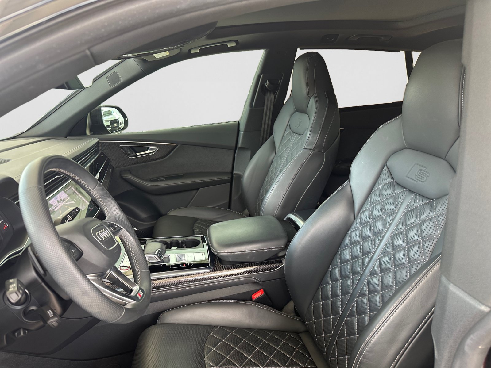 Used 2023 Audi SQ8 Prestige AWD/4WD image 10