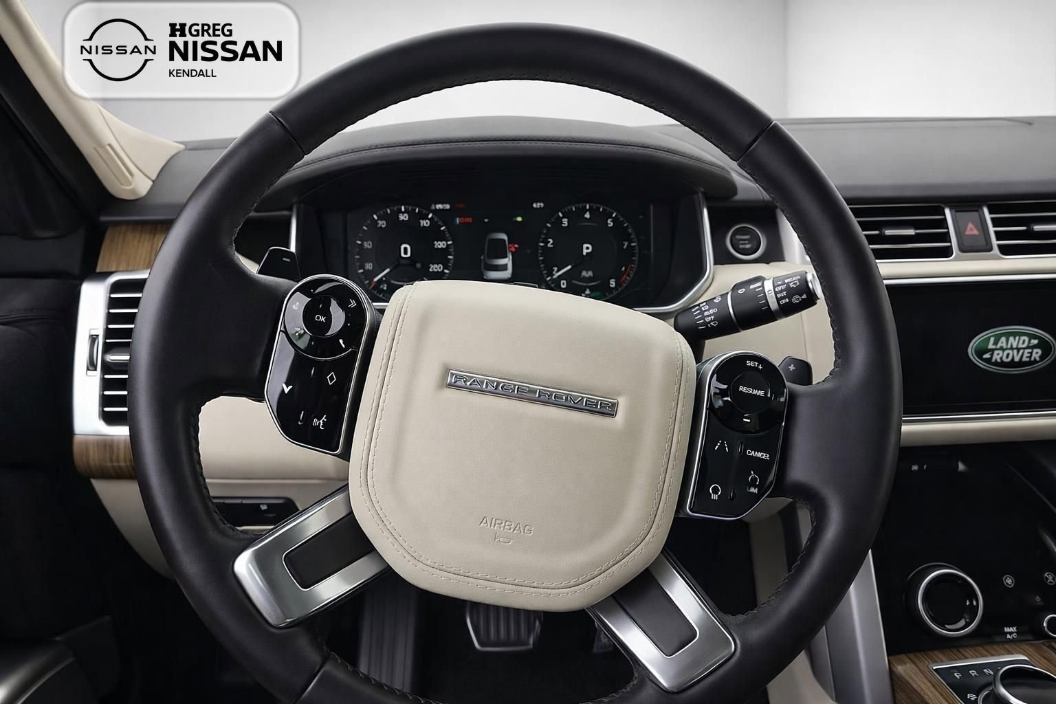 Used 2019 Land Rover Range Rover Supercharged AWD/4WD image 11