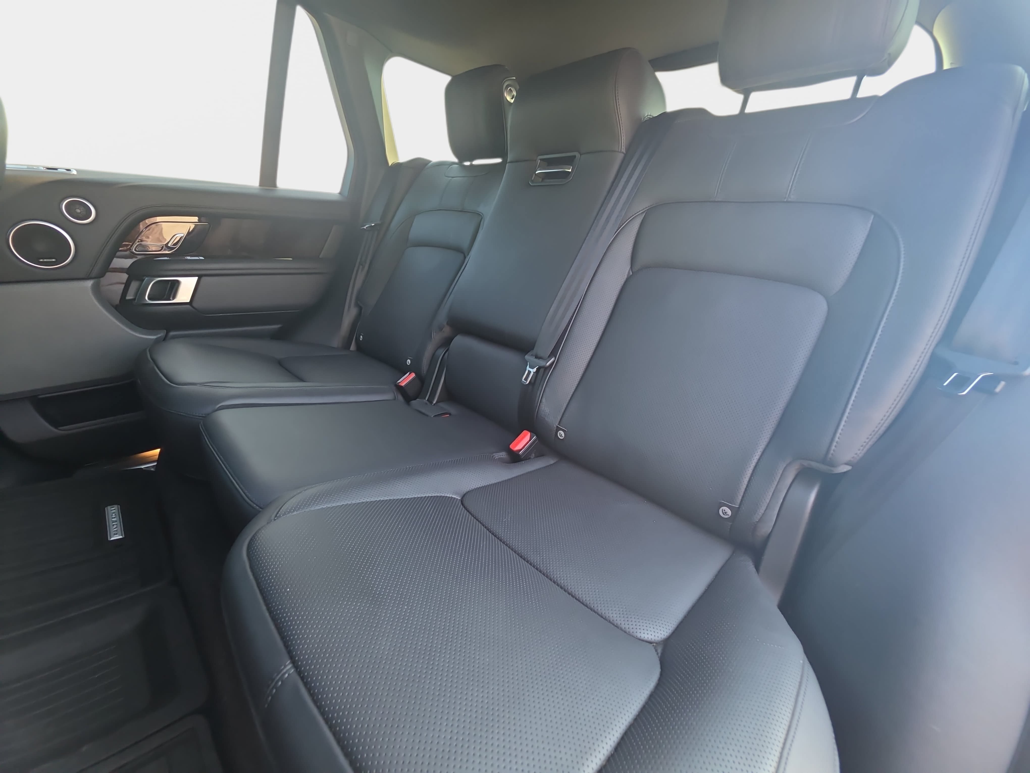 Used 2021 Land Rover Range Rover P525 Westminster Edition AWD/4WD image 15