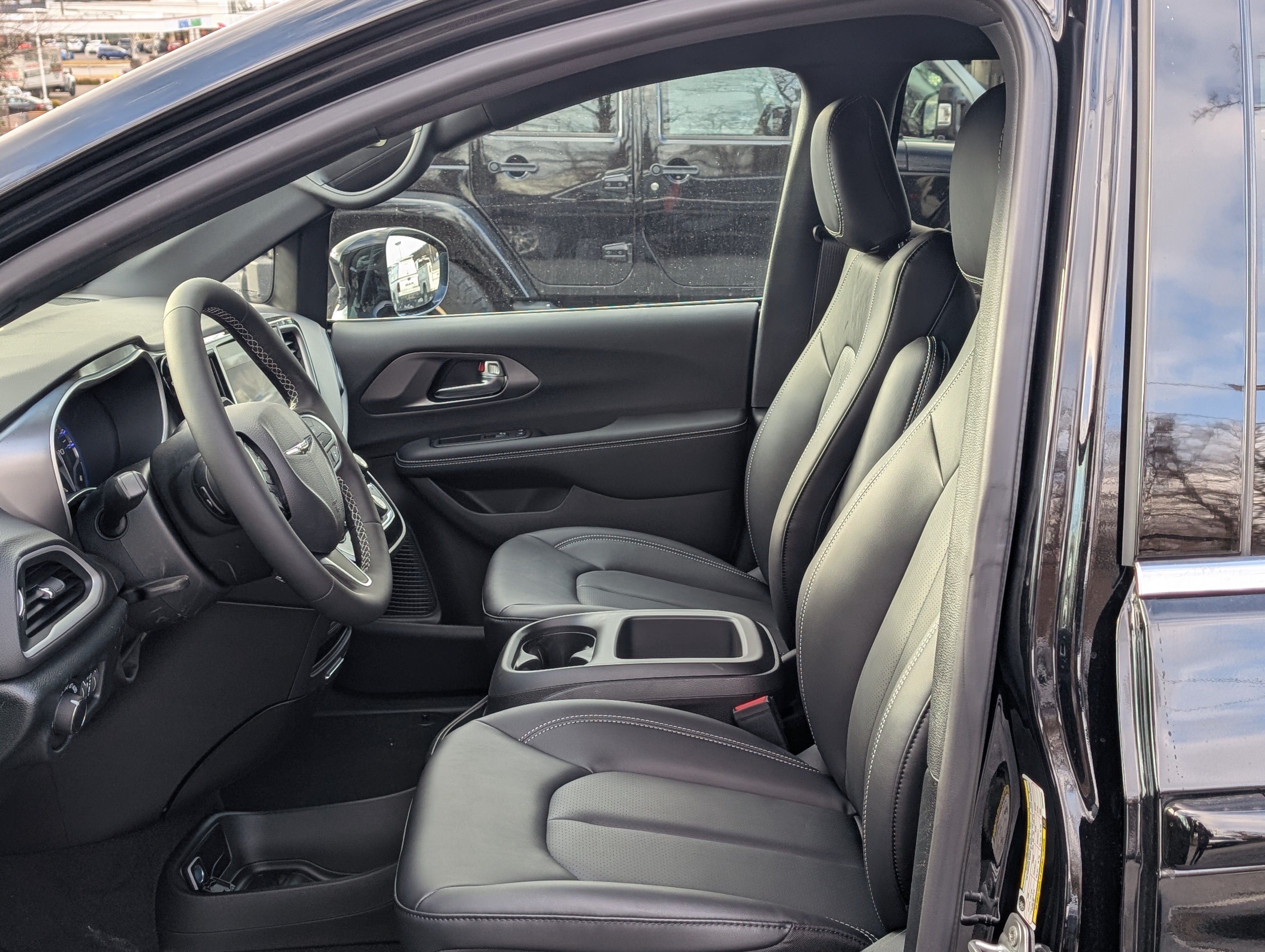 New 2026 Chrysler Voyager LX FWD image 15
