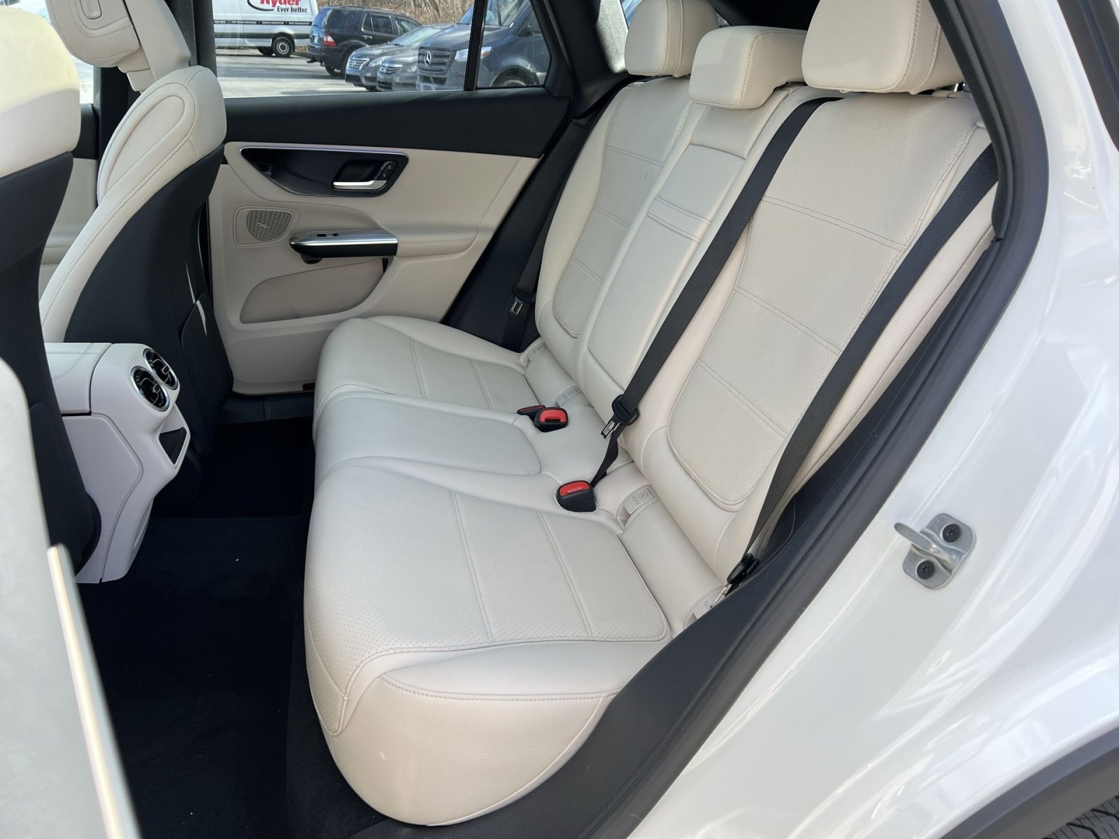 New 2026 Mercedes-Benz GLC 300 GLC 300 image 23