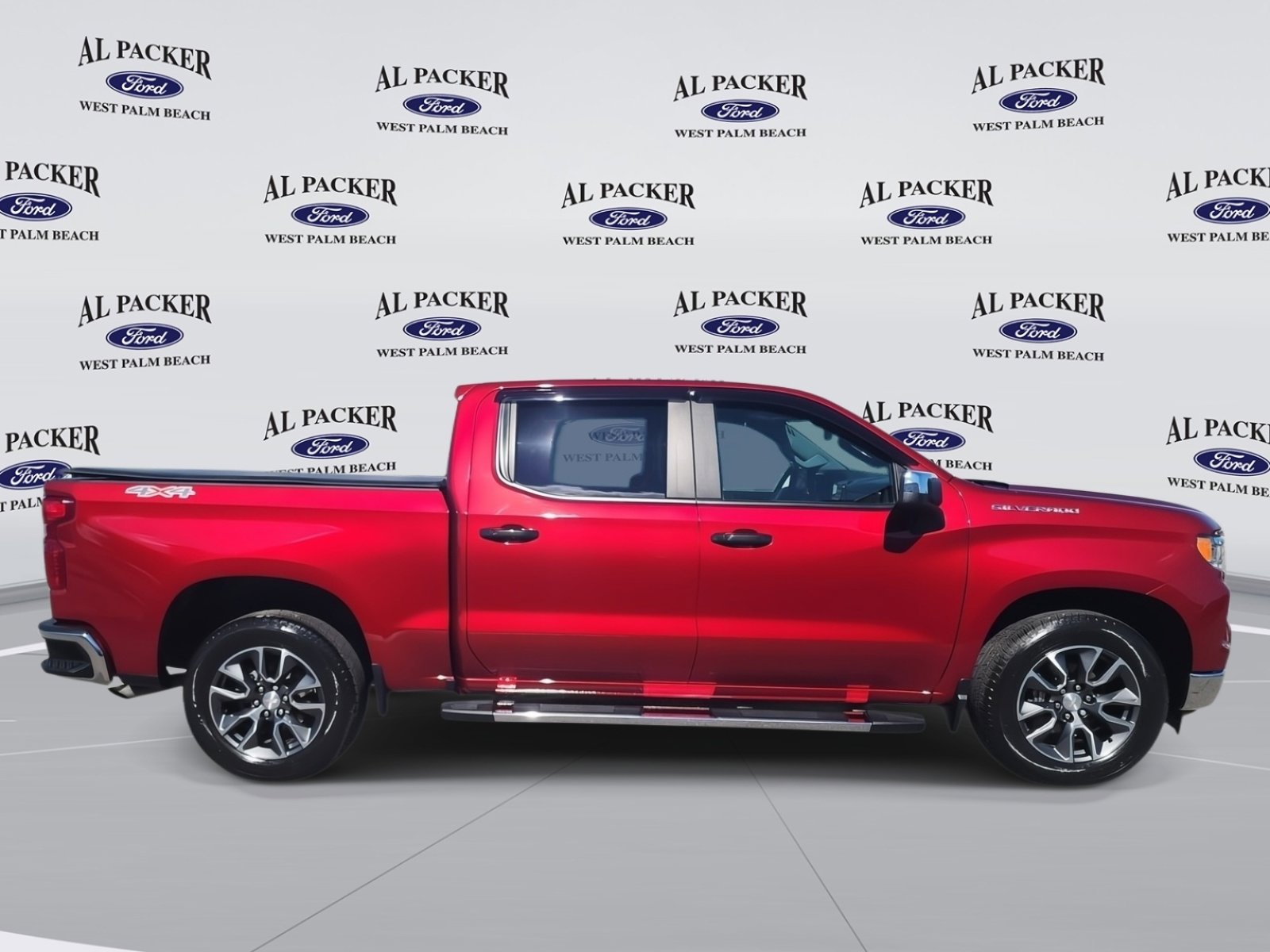 Used 2024 Chevrolet Silverado 1500 LT image 6
