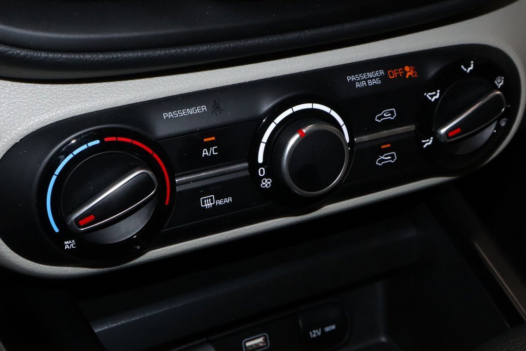 Used 2025 Kia Soul LX image 30