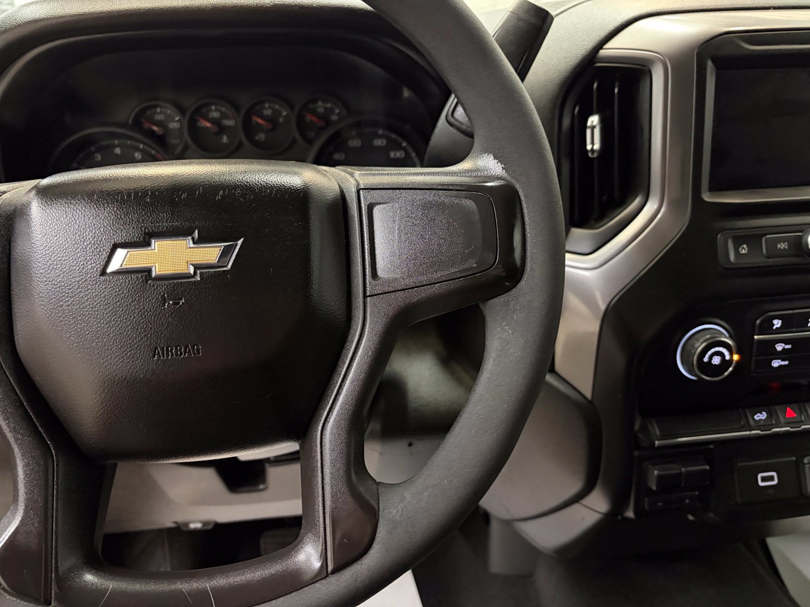 Used 2020 Chevrolet Silverado 2500 Custom w/ Custom Value Package AWD/4WD image 13