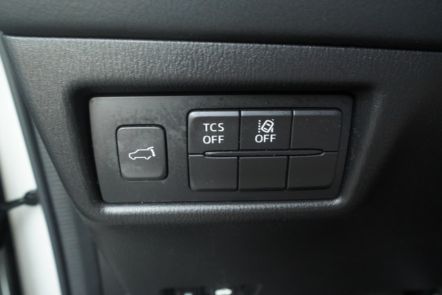 Used 2019 MAZDA CX-5 Touring FWD image 12