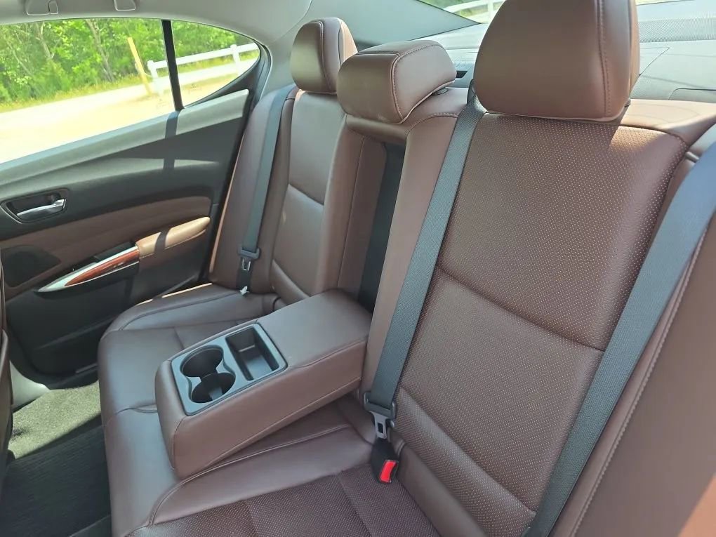 Used 2017 Acura TLX w/ Technology Package FWD image 47
