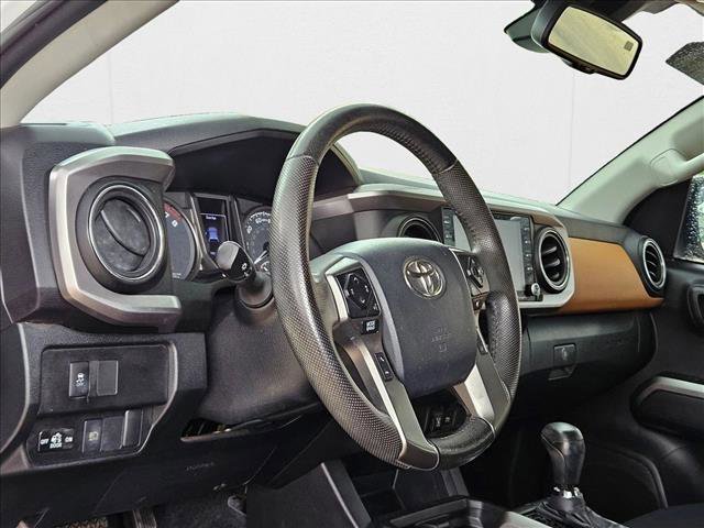 Used 2020 Toyota Tacoma SR5 image 9