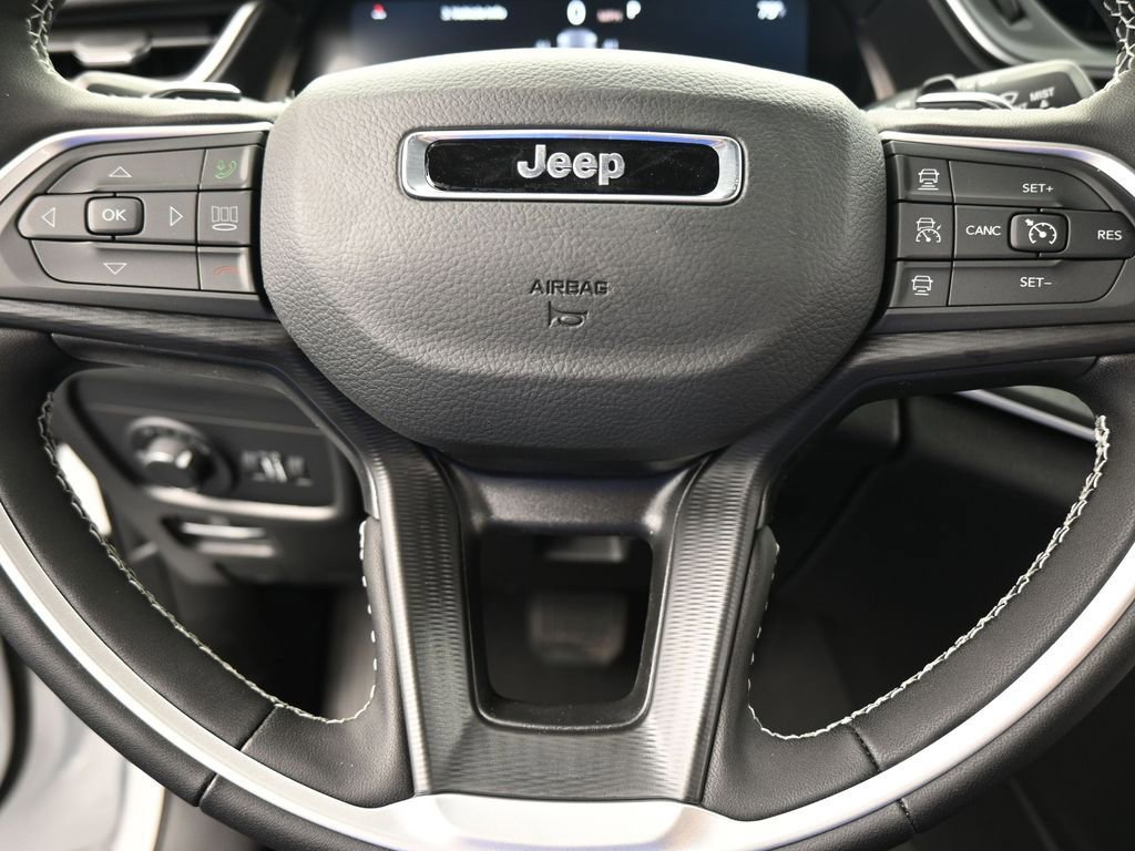 New 2026 Jeep Grand Cherokee Laredo X AWD/4WD image 26