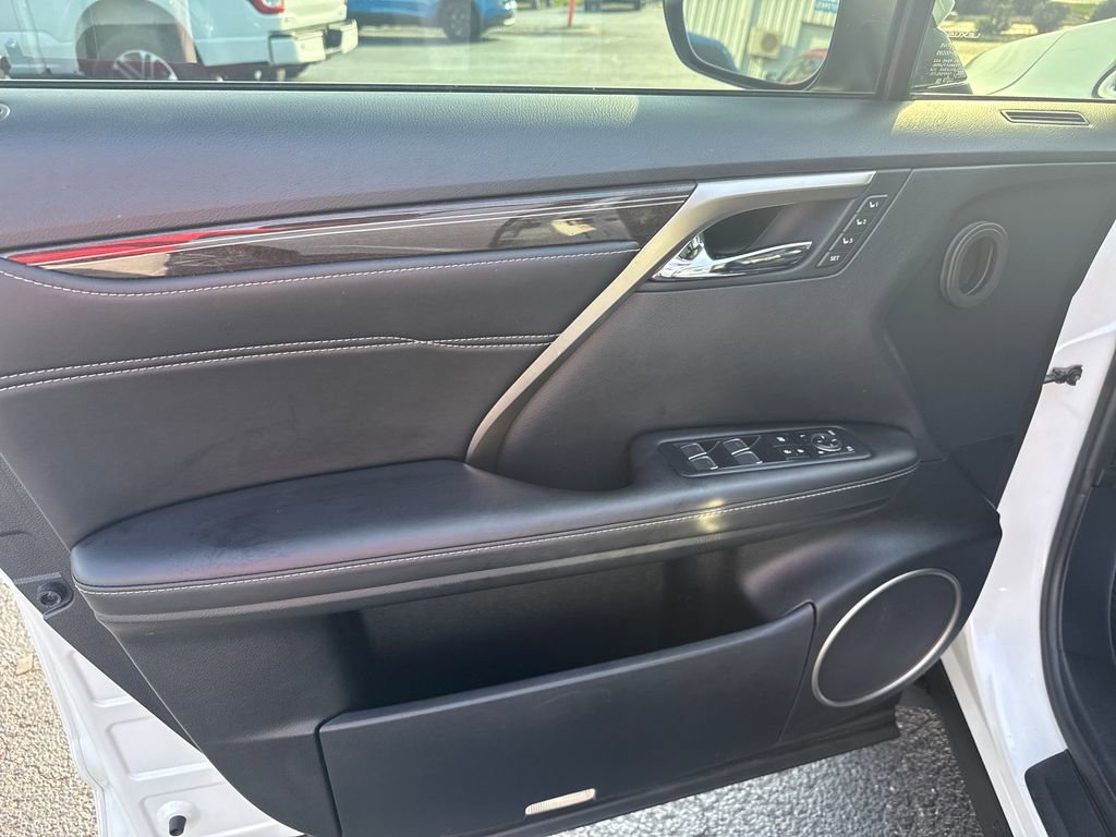 Used 2020 Lexus RX 350L Luxury w/ Accessory Package FWD image 12