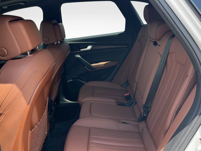 Used 2023 Audi Q5 e Premium Plus w/ Premium Plus Package AWD/4WD image 12