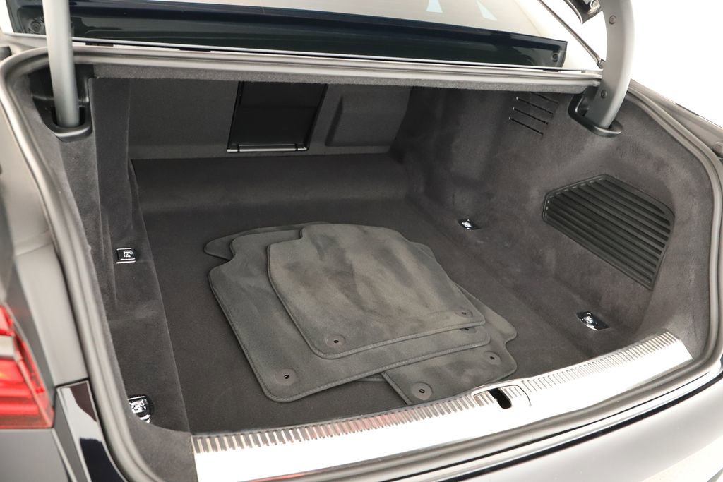 Certified 2024 Audi S8 image 29