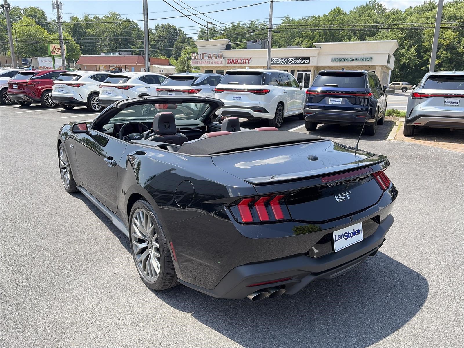 Used 2025 Ford Mustang GT Premium RWD image 3